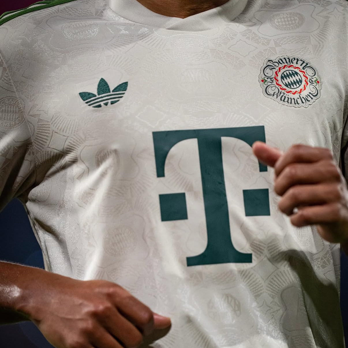 拜仁慕尼黑 25/26 啤酒節 | FC Bayern München 25/26 Wiesn