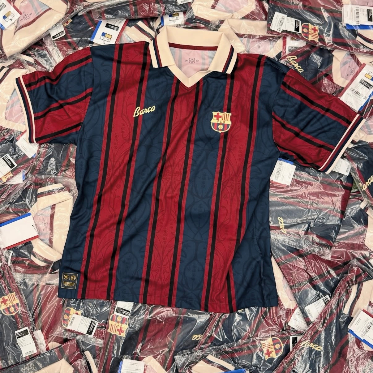 FC Barcelona 125 週年紀念球衣